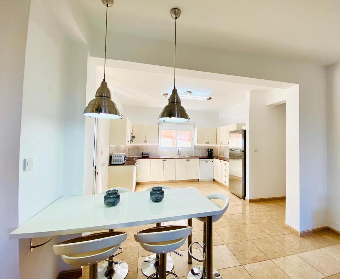 Acropolis Villa 8 Klorakas Ngoại thất bức ảnh